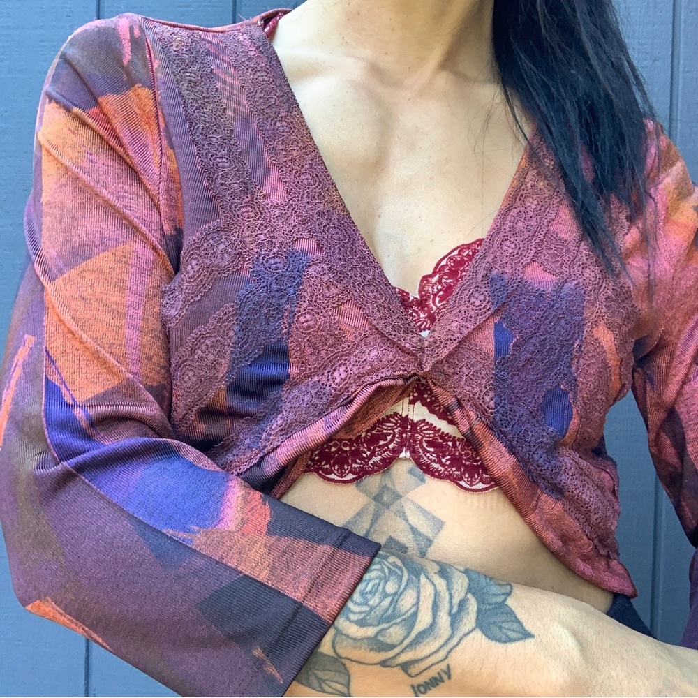 Reworked Oneworld abstract cropped top Sz M